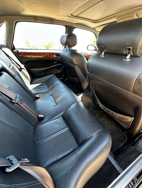 2003 Jaguar X308 XJ - Image 7 of 12