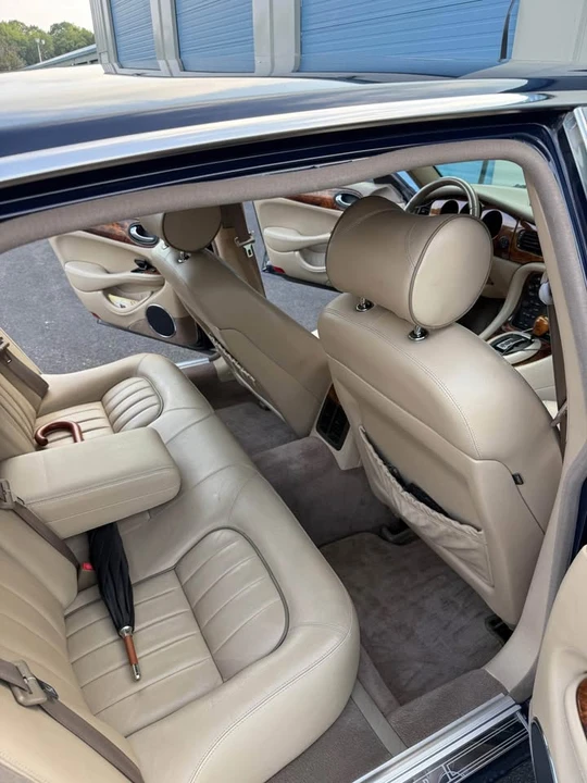 2003 Jaguar X308 XJ - Image 9 of 10