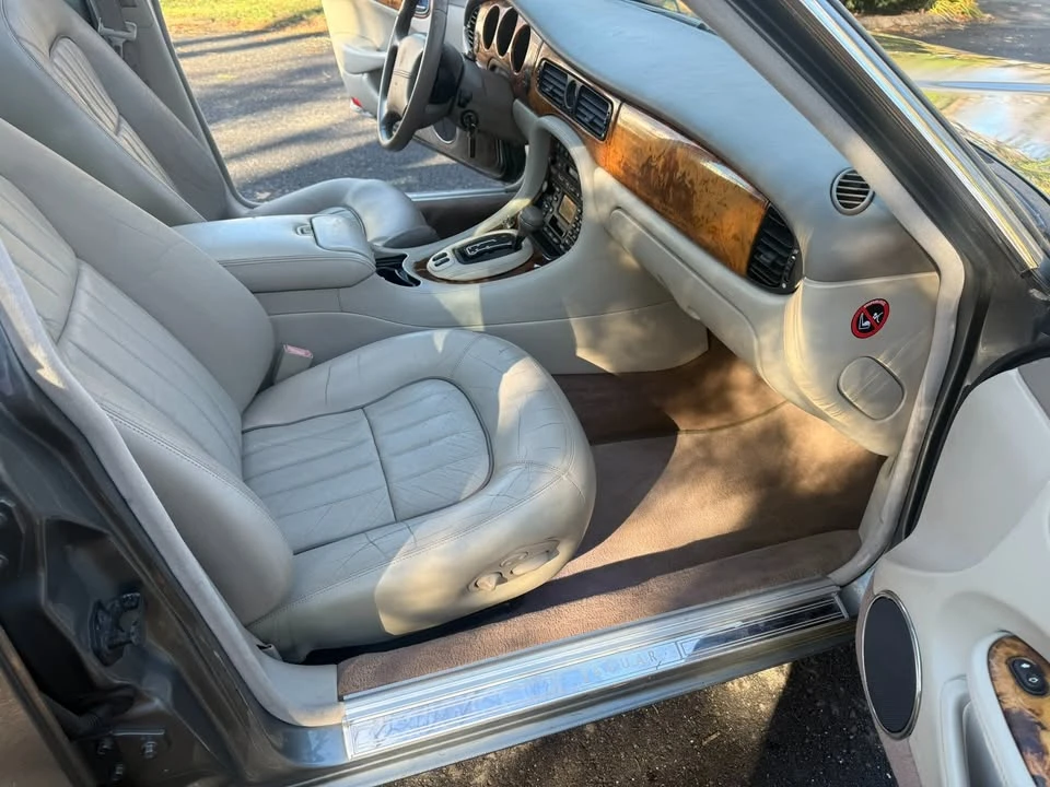 2003 Jaguar X308 XJ - Image 12 of 20