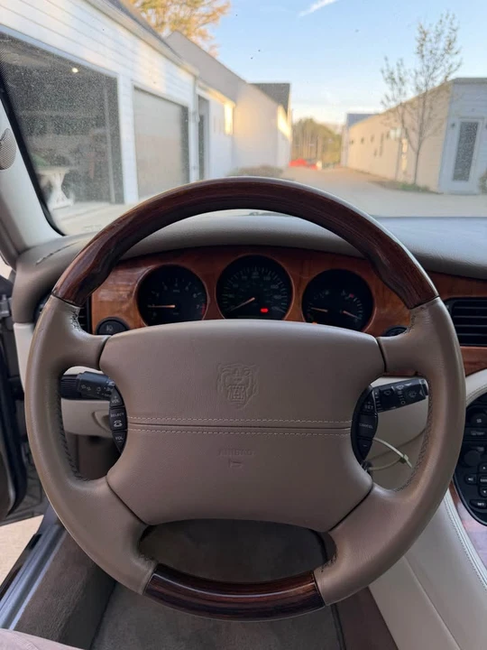 2003 Jaguar X308 XJ - Image 10 of 18