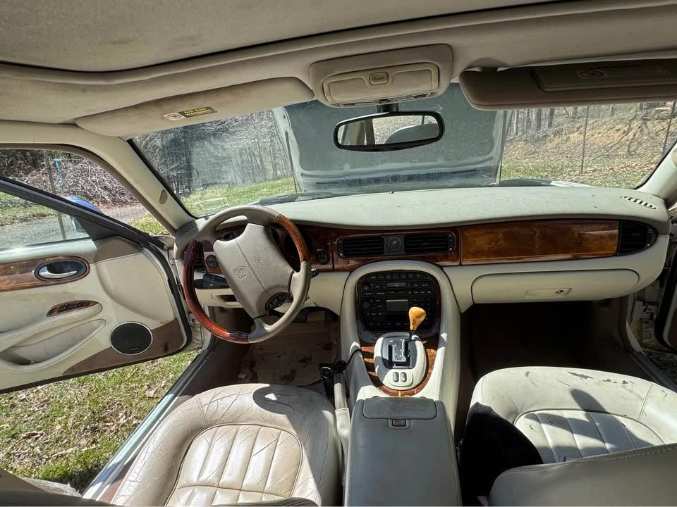 2003 Jaguar X308 XJ - Image 8 of 10