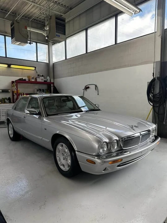 2003 Jaguar X308 XJ - Image 3 of 9