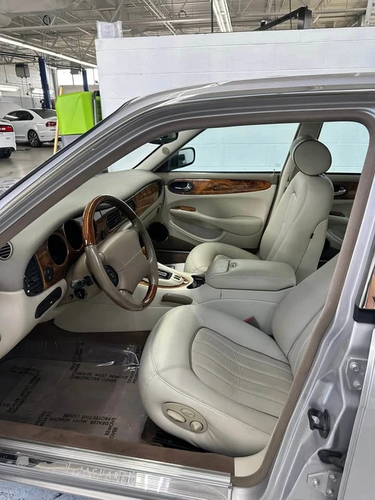 2003 Jaguar X308 XJ - Image 7 of 9