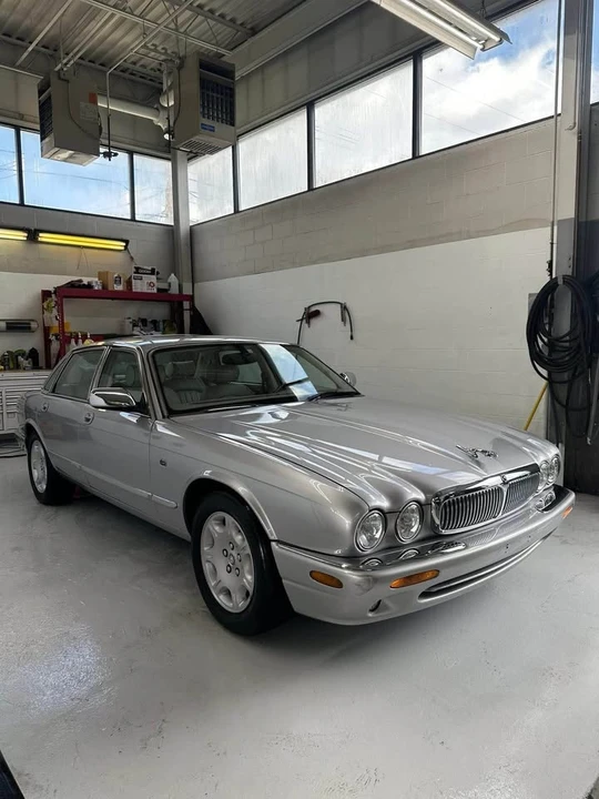 2003 Jaguar X308 XJ - Image 3 of 9