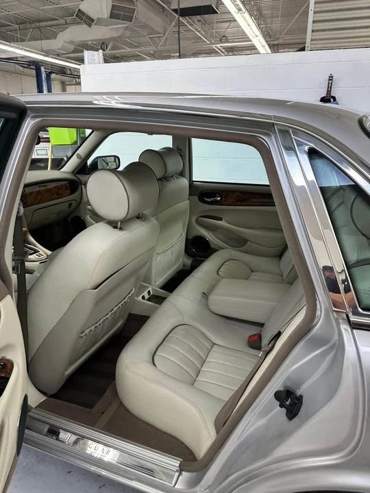 2003 Jaguar X308 XJ - Image 8 of 9
