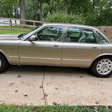 2003 Jaguar XJ8