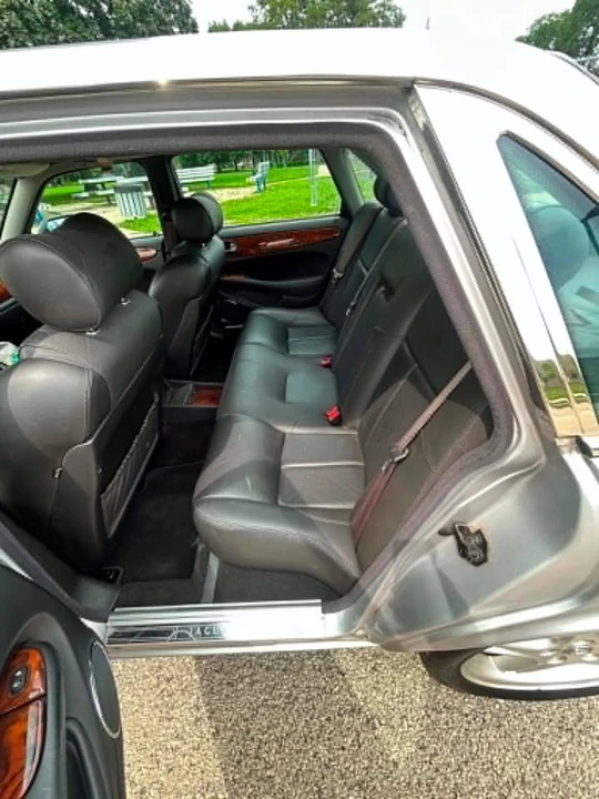 2003 Jaguar X308 XJ - Image 11 of 14