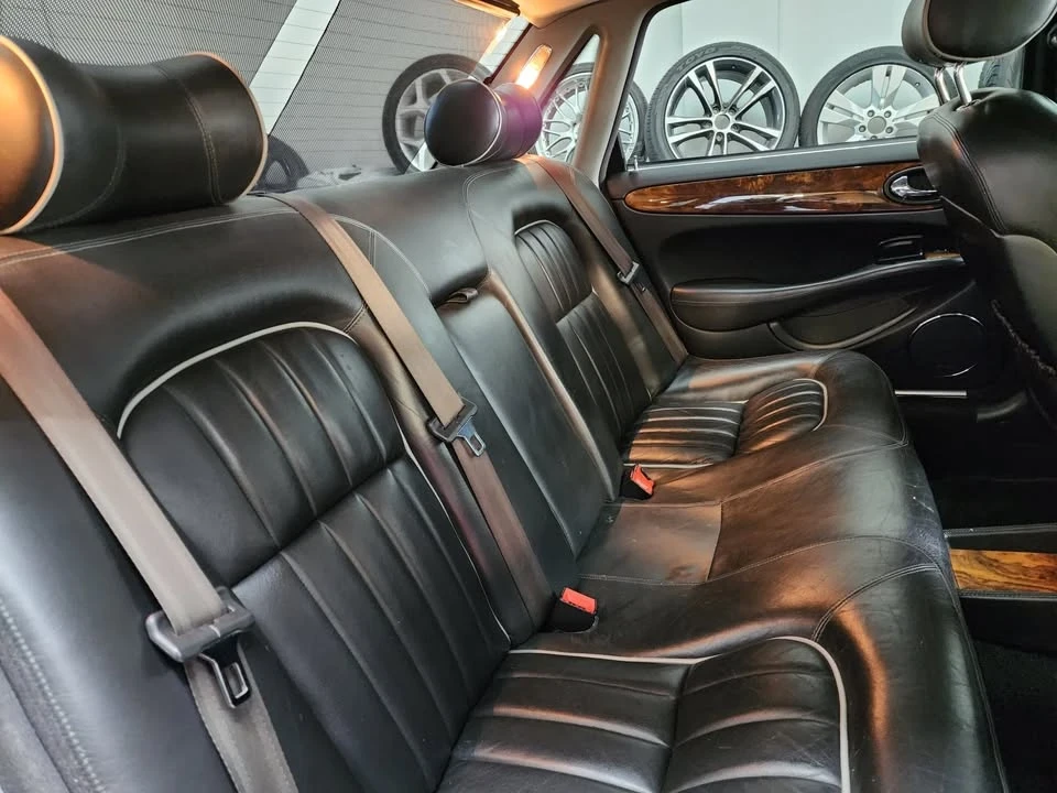 2003 Jaguar X308 XJ - Image 8 of 20