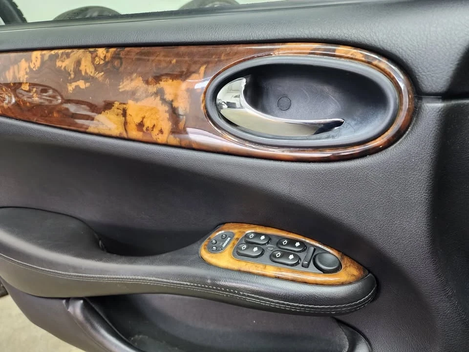 2003 Jaguar X308 XJ - Image 16 of 20