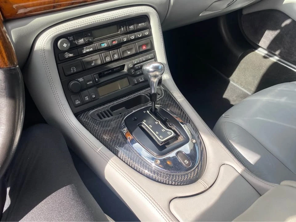 2003 Jaguar X100 XK8 - Image 10 of 16