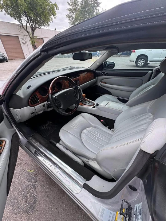 2003 Jaguar X100 XK8 - Image 6 of 10