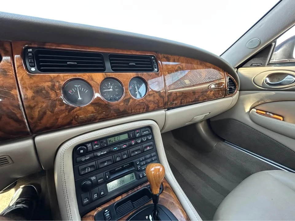 2003 Jaguar X100 XK8 - Image 15 of 16