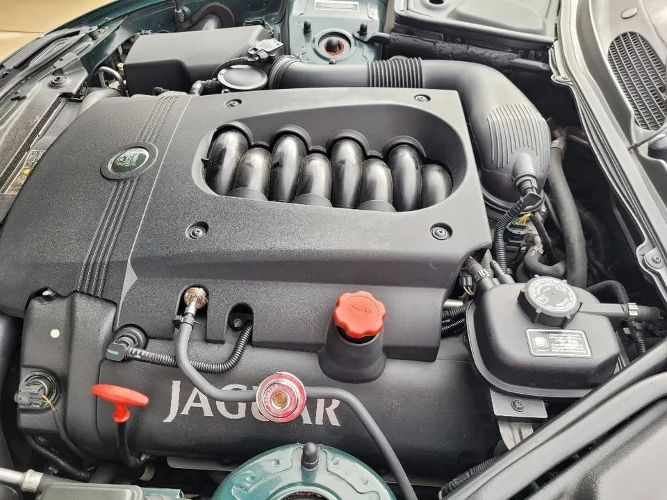 2003 Jaguar X100 XK8 - Image 14 of 19