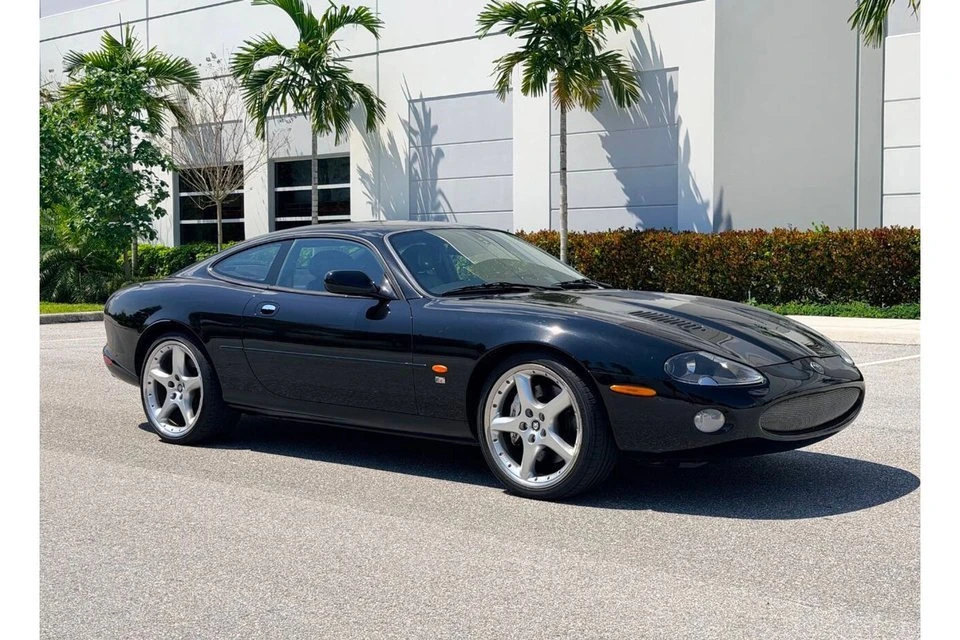 2003 Jaguar X100 XKR - Image 9 of 19
