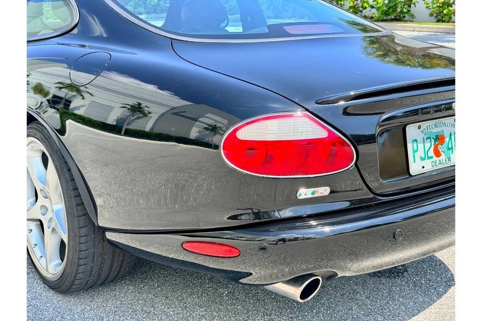 2003 Jaguar X100 XKR - Image 4 of 19