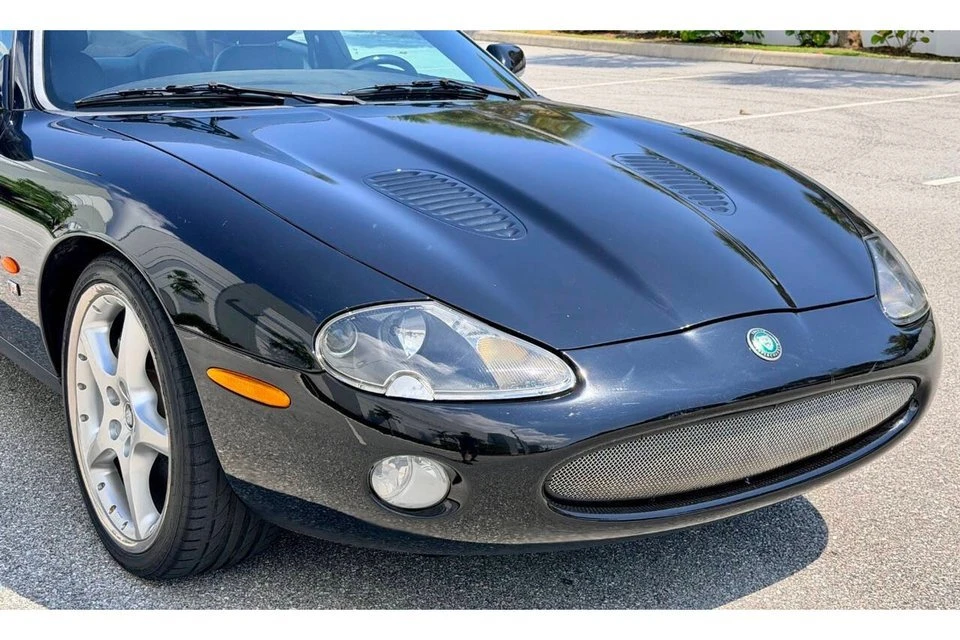 2003 Jaguar X100 XKR - Image 10 of 20