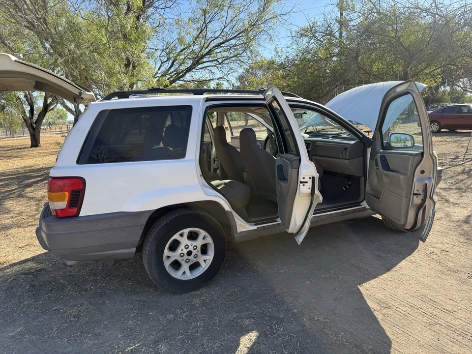 2003 Jeep WJ Grand Cherokee - Image 3 of 10