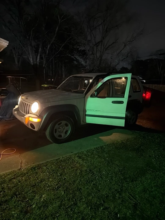 2003 Jeep KJ Liberty - Image 3 of 3