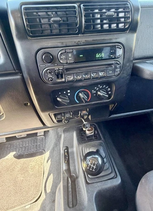 2003 Jeep TJ Wrangler - Image 7 of 9