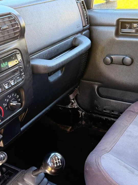 2003 Jeep TJ Wrangler - Image 8 of 9