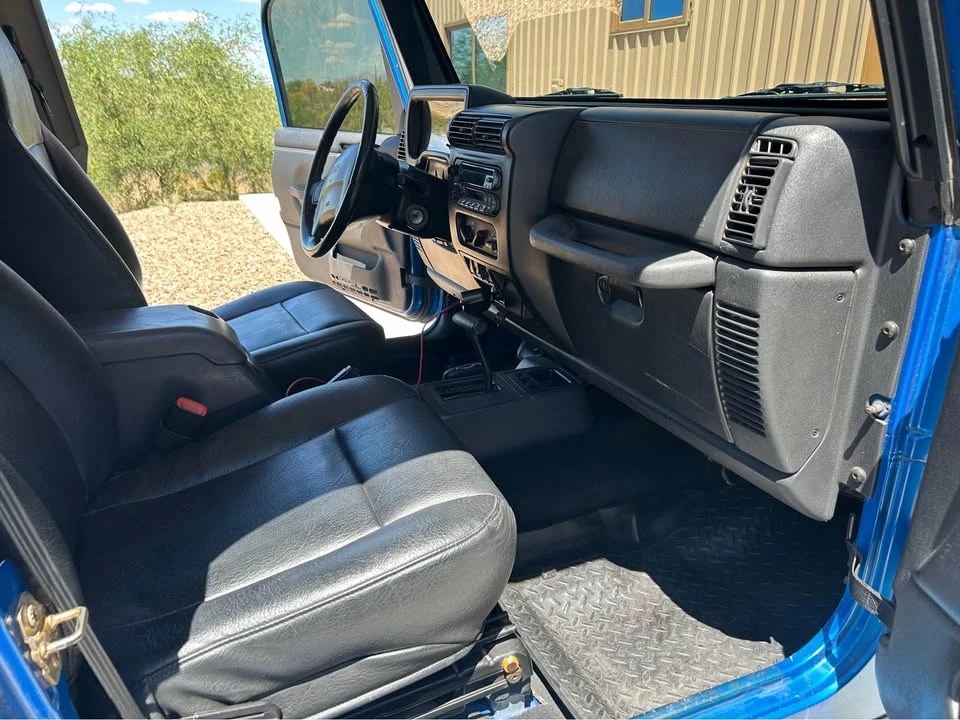 2003 Jeep TJ Wrangler - Image 9 of 10