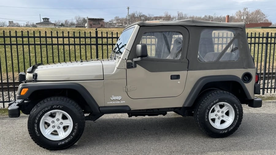 2003 Jeep TJ Wrangler - Image 2 of 8
