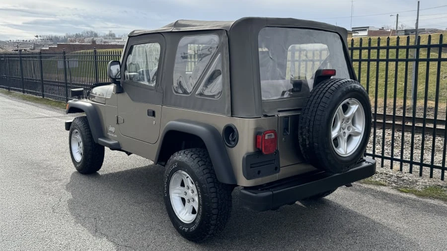 2003 Jeep TJ Wrangler - Image 3 of 8
