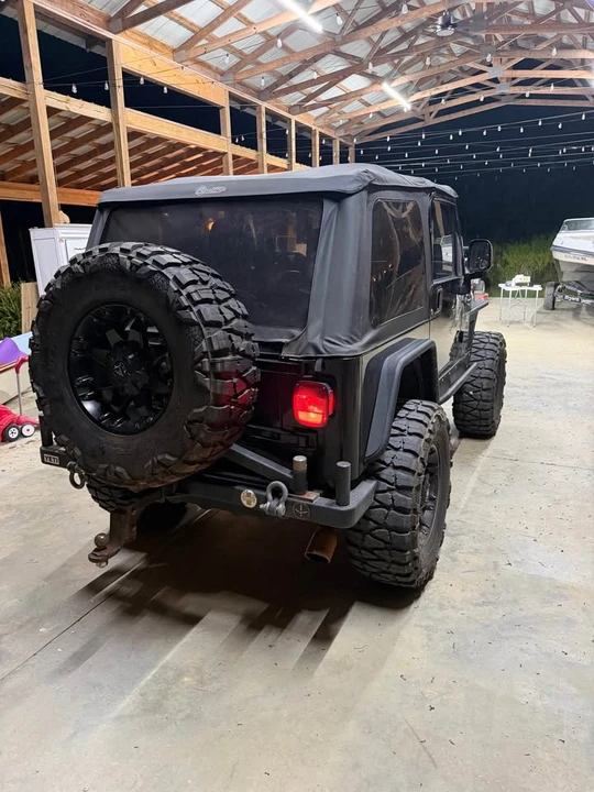 2003 Jeep TJ Wrangler - Image 2 of 3