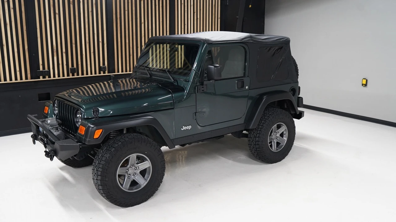 2003 Jeep TJ Wrangler - Image 2 of 19