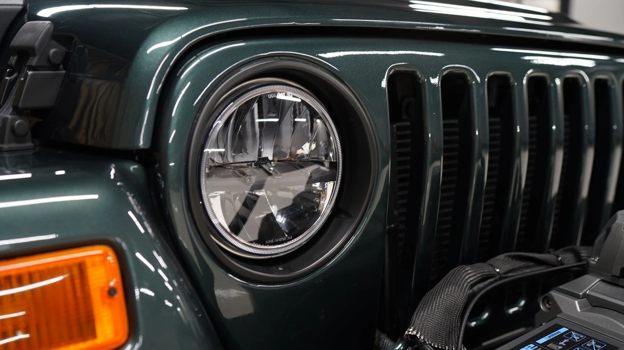 2003 Jeep TJ Wrangler - Image 10 of 19