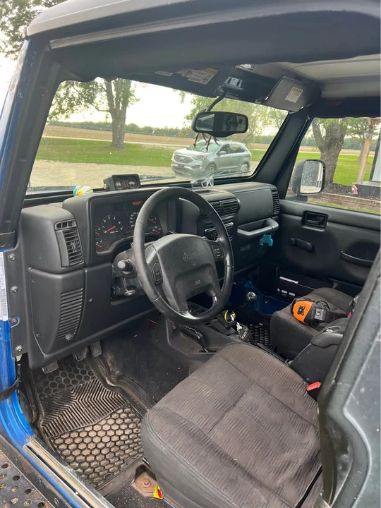 2003 Jeep TJ Wrangler - Image 2 of 5