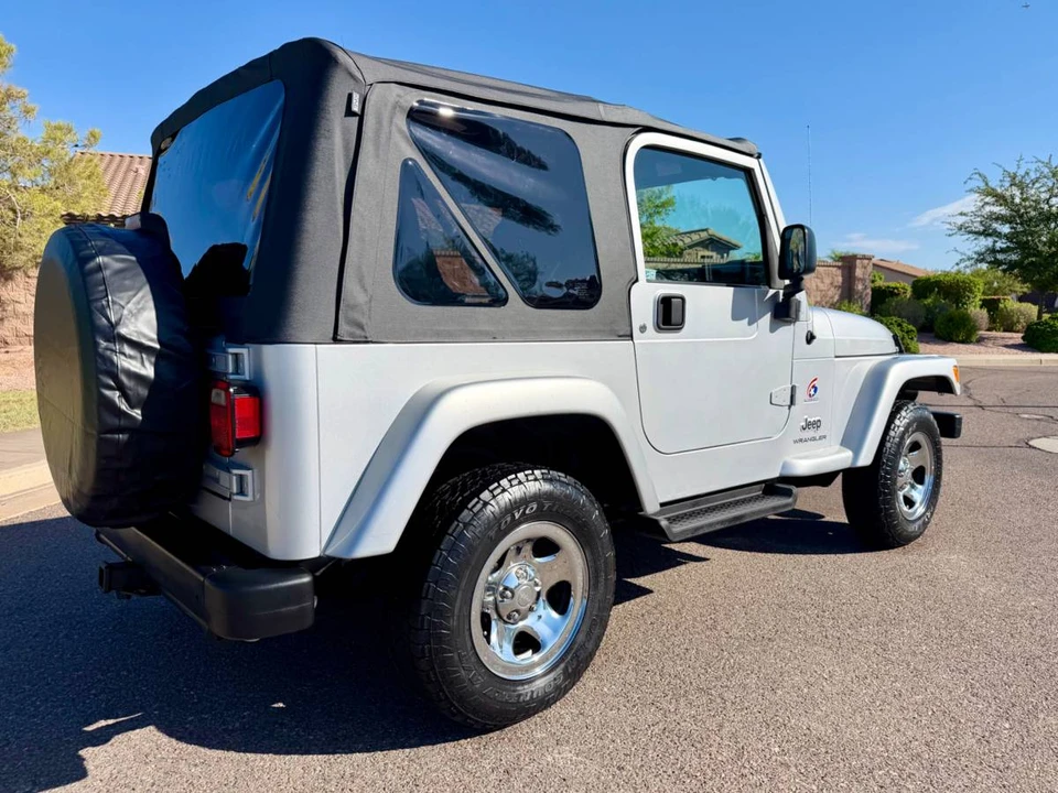 2003 Jeep TJ Wrangler - Image 5 of 11