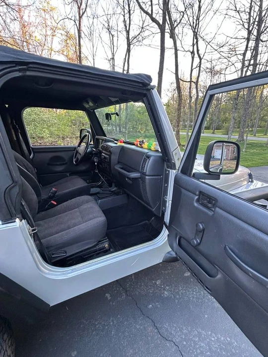 2003 Jeep Wrangler - Image 7 of 11