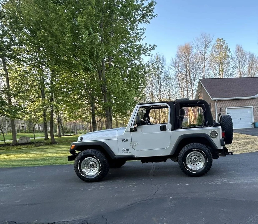 2003 Jeep Wrangler - Image 10 of 11