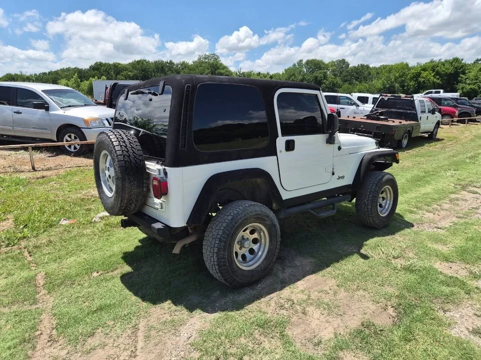 2003 Jeep TJ Wrangler - Image 4 of 9