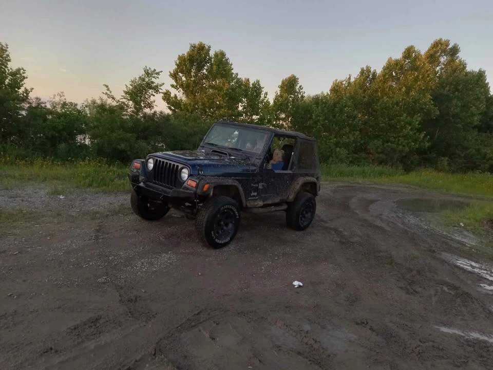 2003 Jeep TJ Wrangler - Image 4 of 5