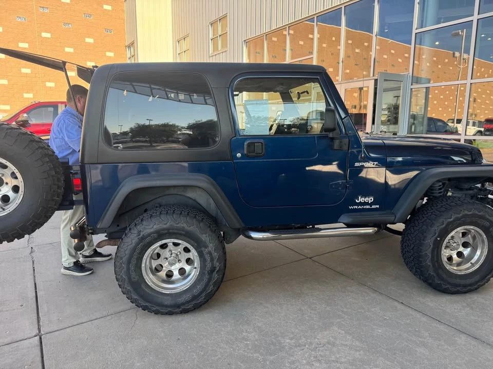 2003 Jeep TJ Wrangler - Image 5 of 11