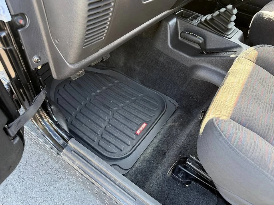 2003 Jeep TJ Wrangler - Image 13 of 20
