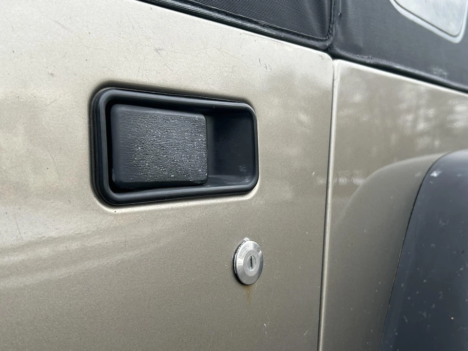 2003 Jeep TJ Wrangler - Image 28 of 31