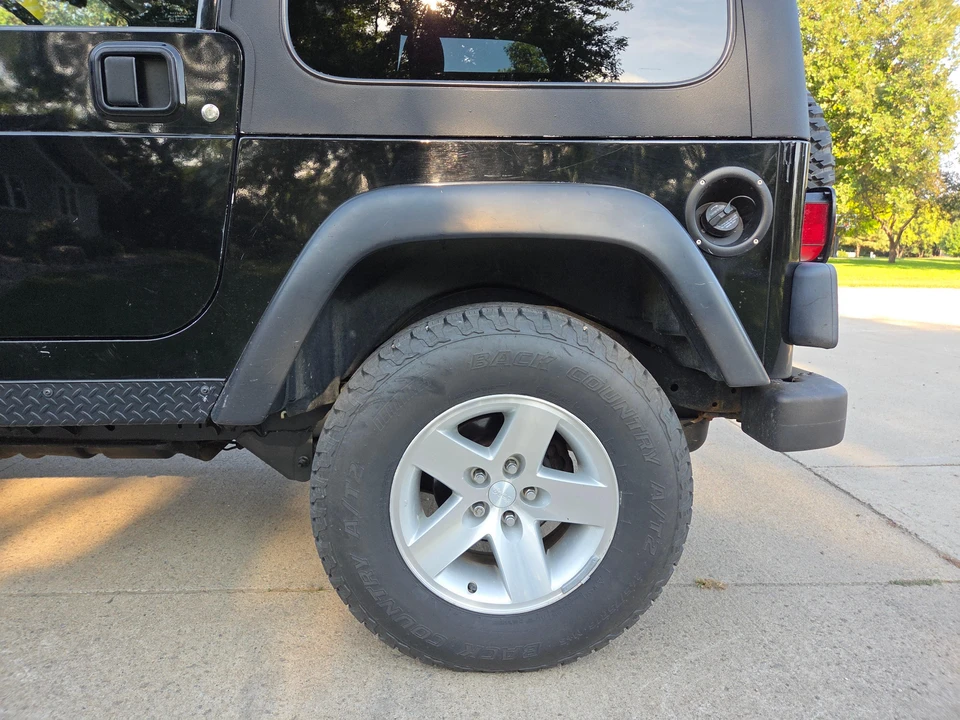 2003 Jeep TJ Wrangler - Image 25 of 31