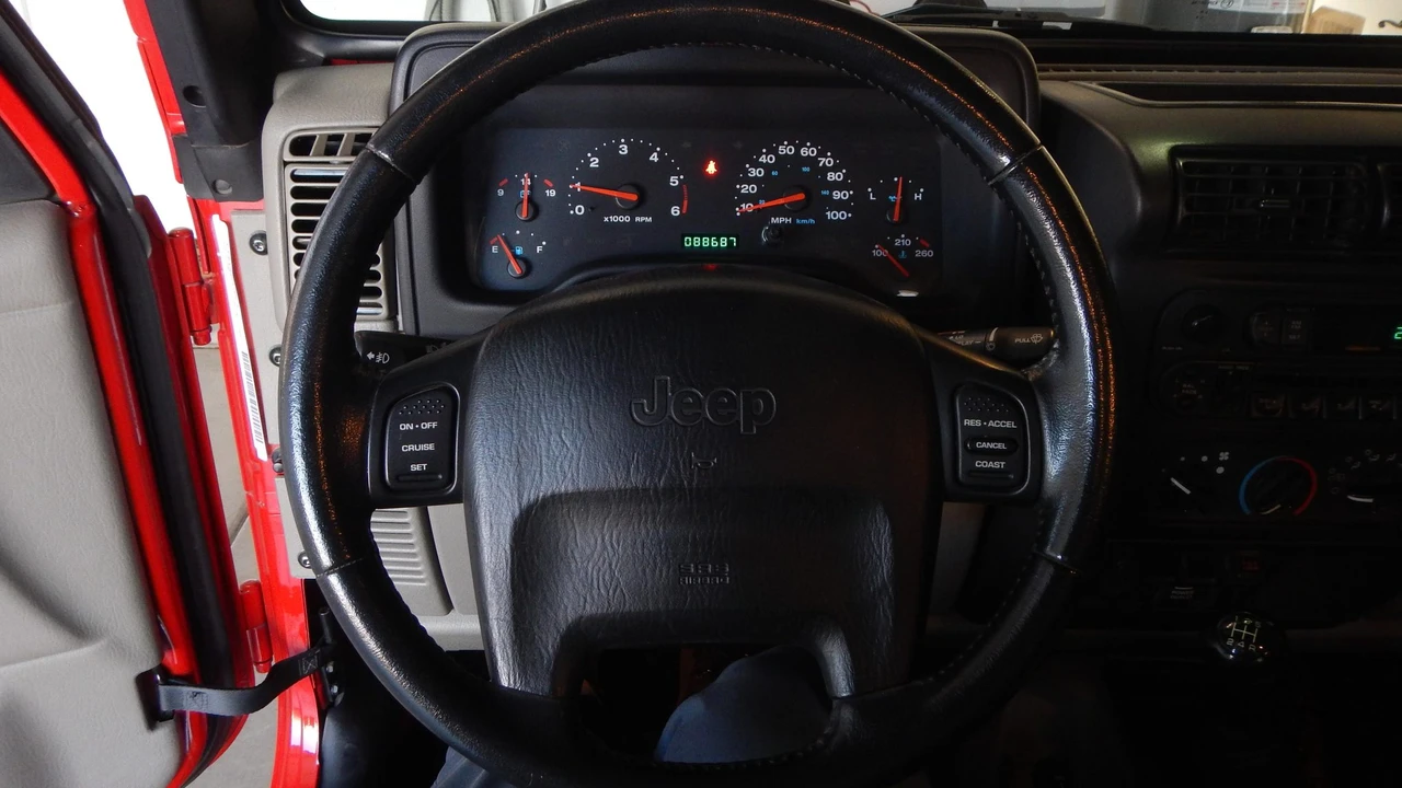2003 Jeep TJ Wrangler - Image 28 of 31