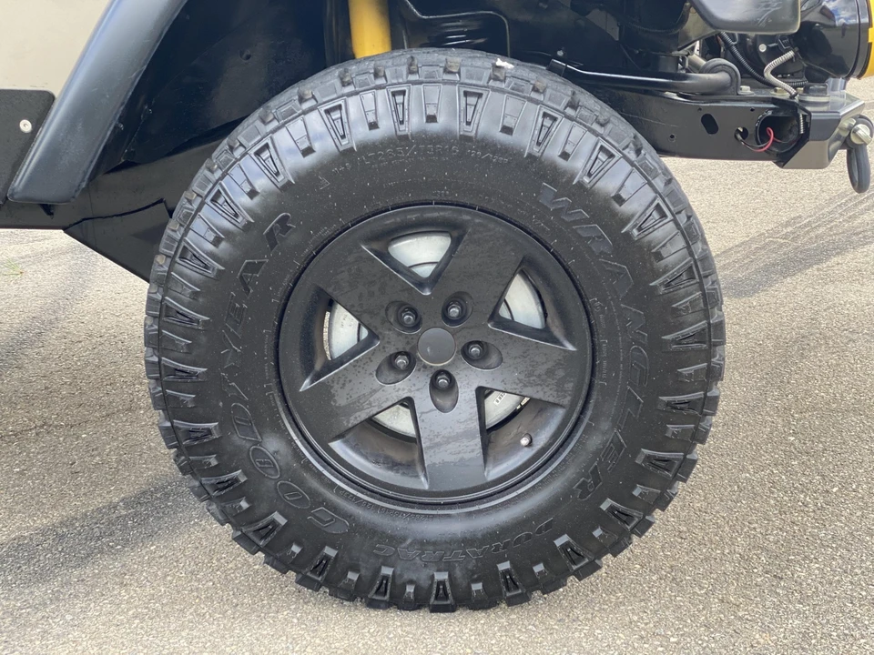 2003 Jeep TJ Wrangler - Image 25 of 31