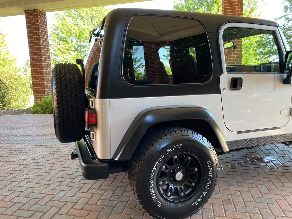 2003 Jeep TJ Wrangler - Image 23 of 31