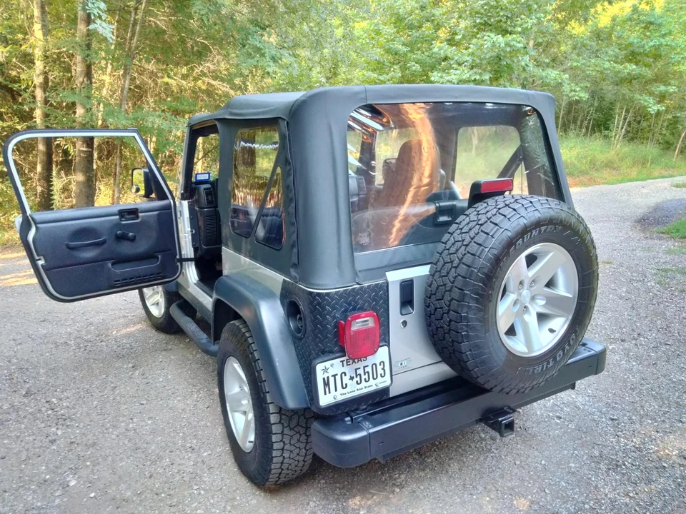 2003 Jeep TJ Wrangler - Image 12 of 31