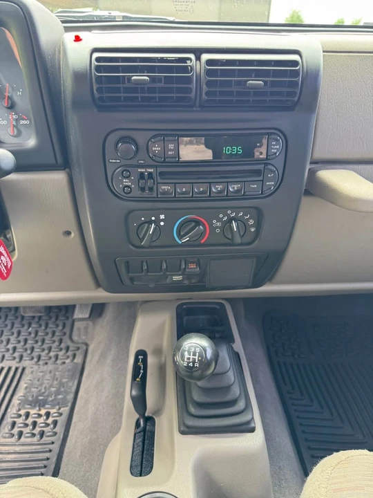 2003 Jeep TJ Wrangler - Image 19 of 20