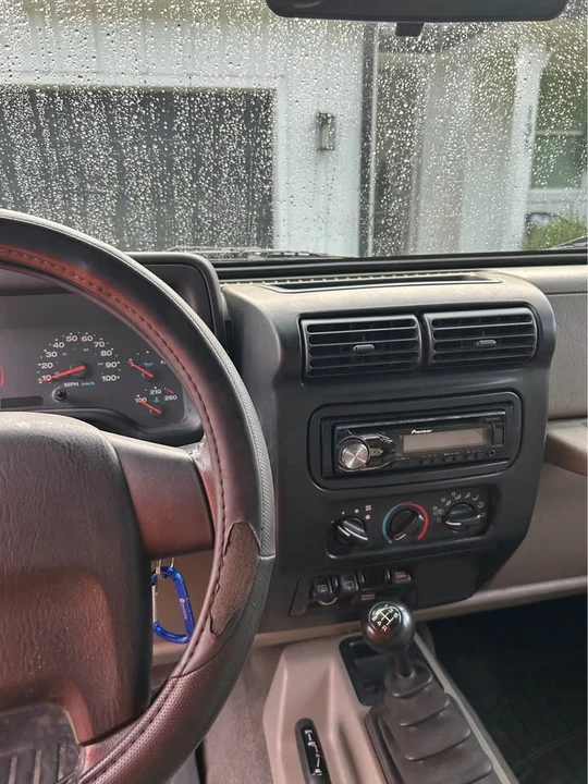 2003 Jeep TJ Wrangler - Image 11 of 12