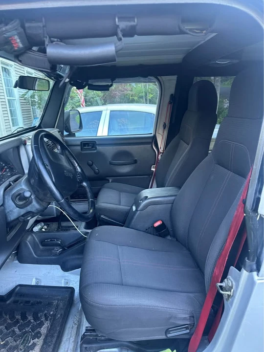 2003 Jeep TJ Wrangler - Image 17 of 18