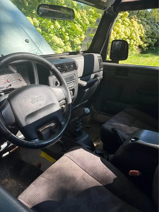 2003 Jeep TJ Wrangler - Image 2 of 5