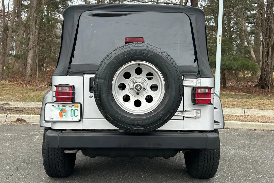 2003 Jeep TJ Wrangler - Image 5 of 31