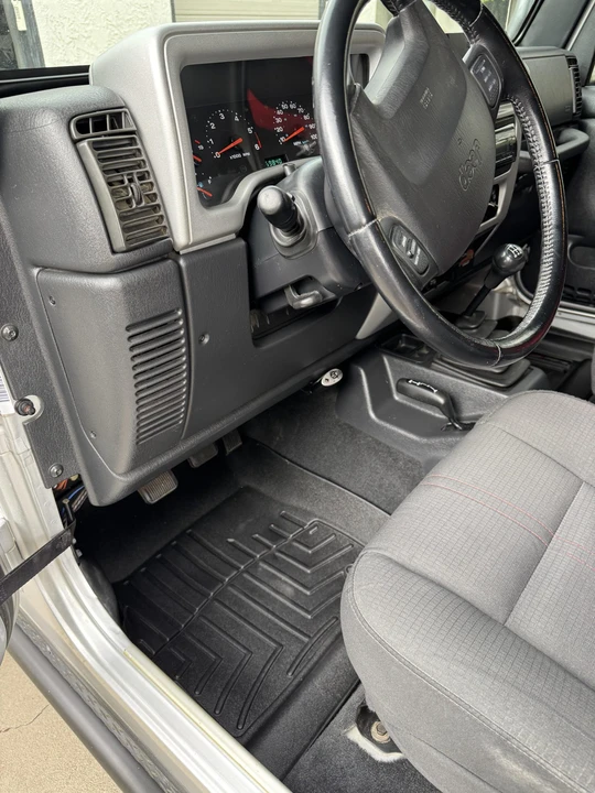 2003 Jeep TJ Wrangler - Image 29 of 31